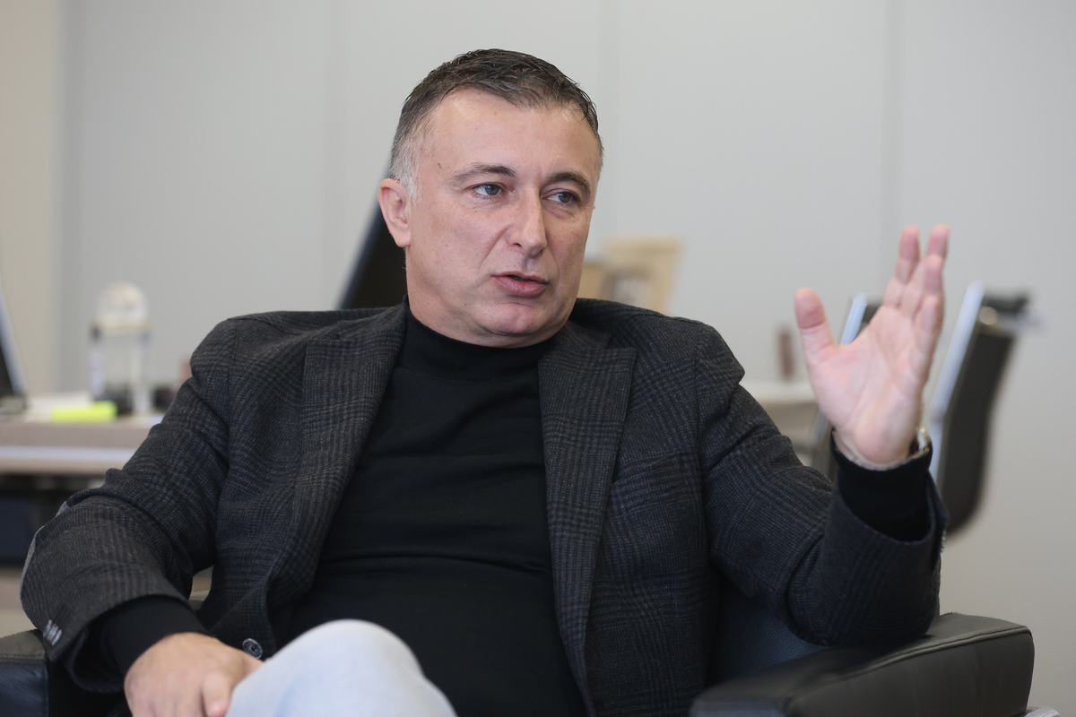 VLADIMIR MATIJASEVIC direktor fudbalera Cukarickog na konferenciji na stadionu Cukarickog, Beograd 30.12.2024. godine Foto: Ivica Veselinov / MN PRESS FUDBAL, FOOTBALL, FK CUKARICKI