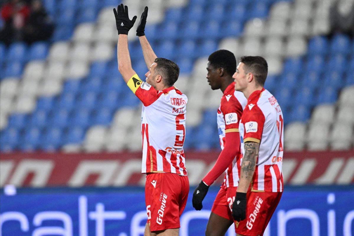 fudbaler Crvene zvezde na utakmici Superlige Prvenstva Srbije protiv TSC na stadionu Rajka Mitica, Beograd, 04.12.2024. godine Foto: Marko Metlas Fudbal, Crvena zvezda, Superliga Prvenstvo Srbije, TSC