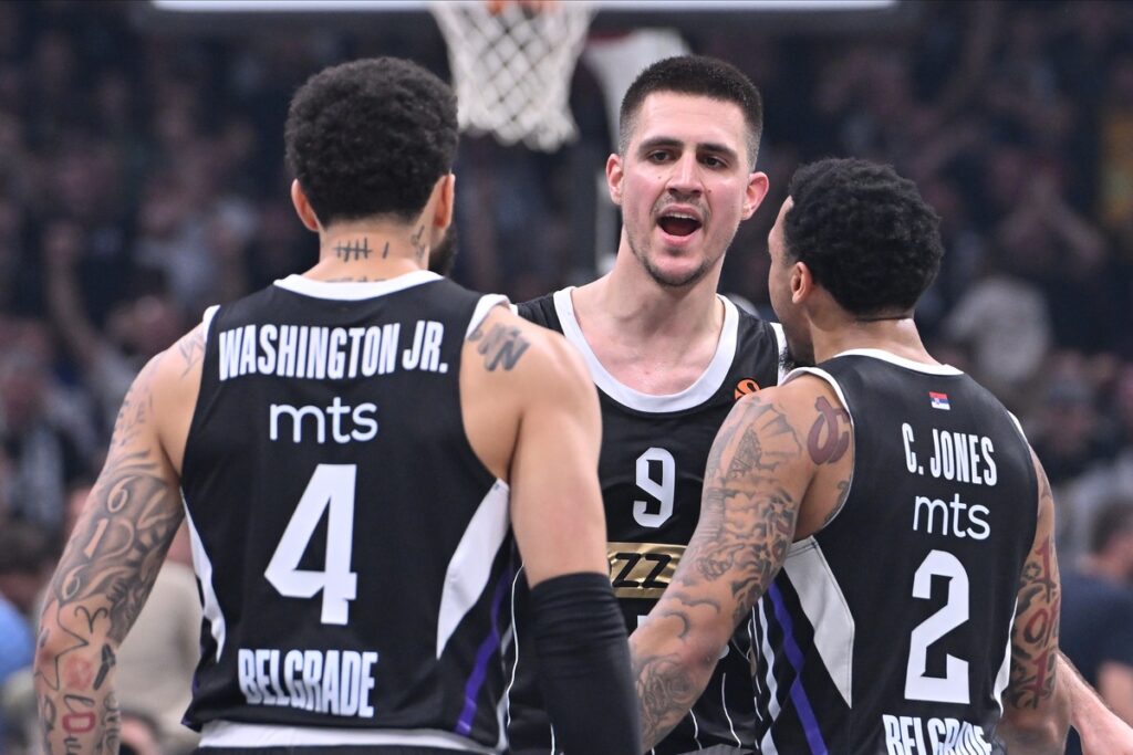 kosarkasi Partizana na utakmici Evrolige protiv Panatinaikosa Atina u hali Stark Beogradska arena, Beograd 05.12.2024. godine Foto: Marko Metlas Kosarka, Partizan, Evroliga, Panatinaikos Atina