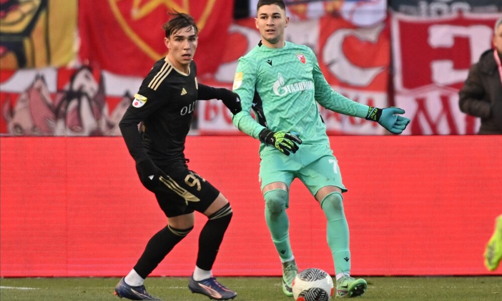 fudbaler Crvene zvezde na utakmici Superlige Prvenstva Srbije protiv Cukarickog na stadionu Rajka Mitica, Beograd, 22.12.2024. godine Foto: Marko Metlas Fudbal, Crvena zvezda, Superliga Prvenstvo Srbije, Cukaricki