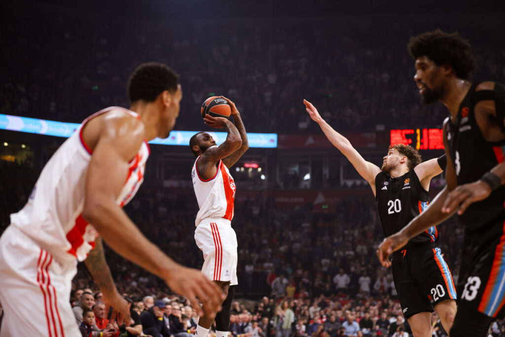 kosarkas Crvene zvezde na utakmici Evrolige protiv Pariza u hali Beogradska arena, Beograd 10.01.2025. godine Foto: MN PRESS Kosarka, Crvena zvezda, Evroliga, Pariz