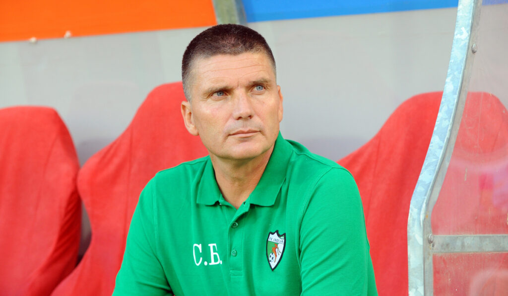 SRDJAN BLAGOJEVIC, trener fudbalera Indjije, na prvenstvenoj utakmici protiv Crvene zvezde, na stadionu Rajko Mitic. Beograd, 14.09.2019. foto: Nebojsa Parausic Fudbal, Crvena zvezda, Indjija