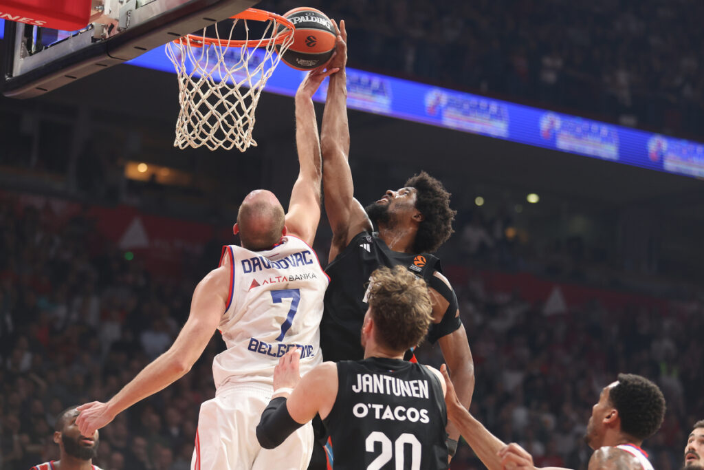 kosarkas Crvene Zvezde na utakmici Evrolige protiv Pariza u hali Beogradska Arena, Beograd 10.01.2025. godine Foto: Ivica Veselinov / MN PRESS KOSARKA, BASKETBALL, EVROLIGA, EUROLEAGUE, CRVENA ZVEZDA, PARIZ