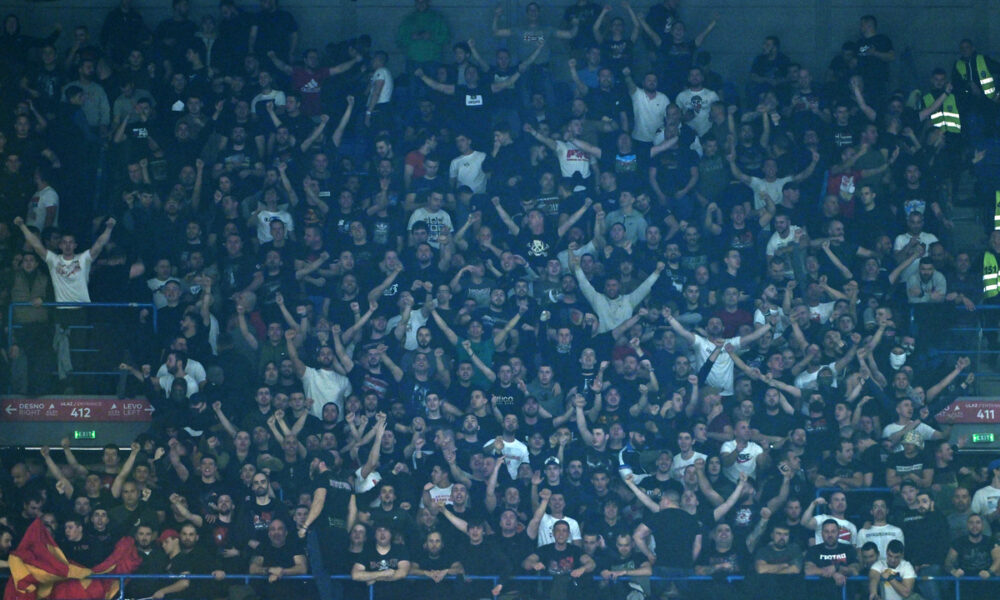 Navijači Partizana na utakmici Evrolige protiv Crvene zvezde u hali Beogradska arena, Beograd 31.01.2025. godine Foto: Marko Metlas Kosarka, Crvena zvezda, Evroliga, Partizan