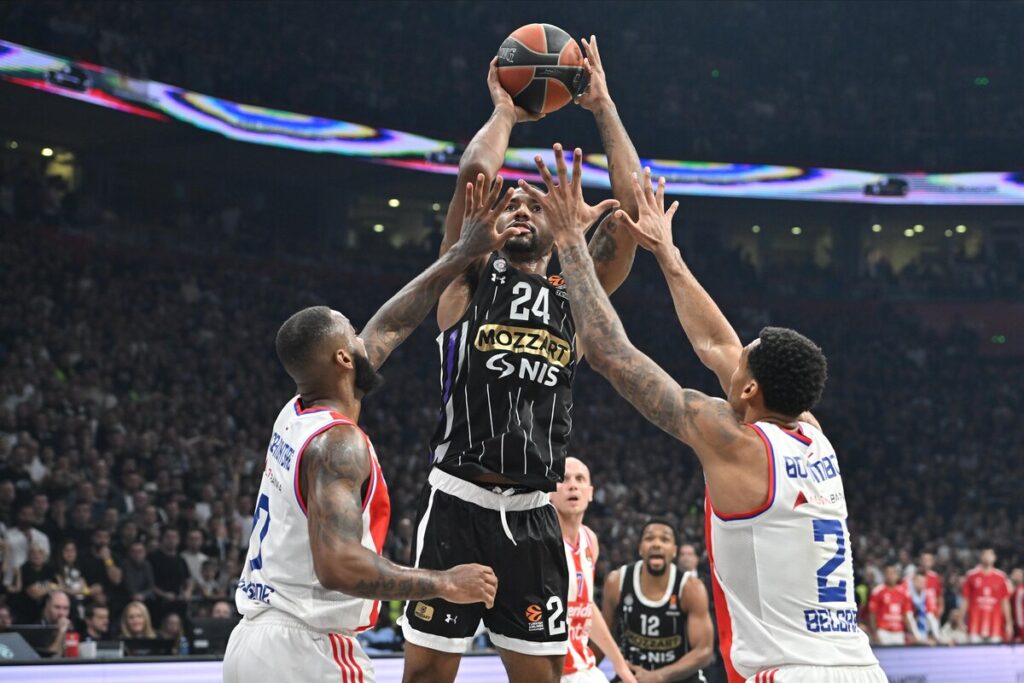 kosarkas Partizana na utakmici Evrolige protiv Crvene zvezde u hali Beogradska arena, Beograd 31.01.2025. godine Foto: Marko Metlas Kosarka, Crvena zvezda, Evroliga, Partizan