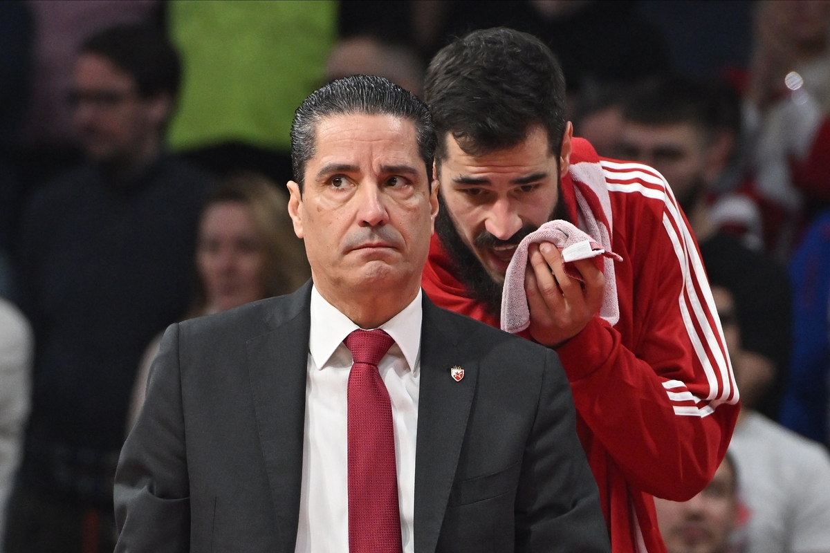 kosarkas Crvene zvezde na utakmici Evrolige protiv Fenerbahcea Istanbul u hali Beogradska arena, Beograd 15.01.2025. godine Foto: Marko Metlas Kosarka, Crvena zvezda, Evroliga, Fenerbahce Istanbul