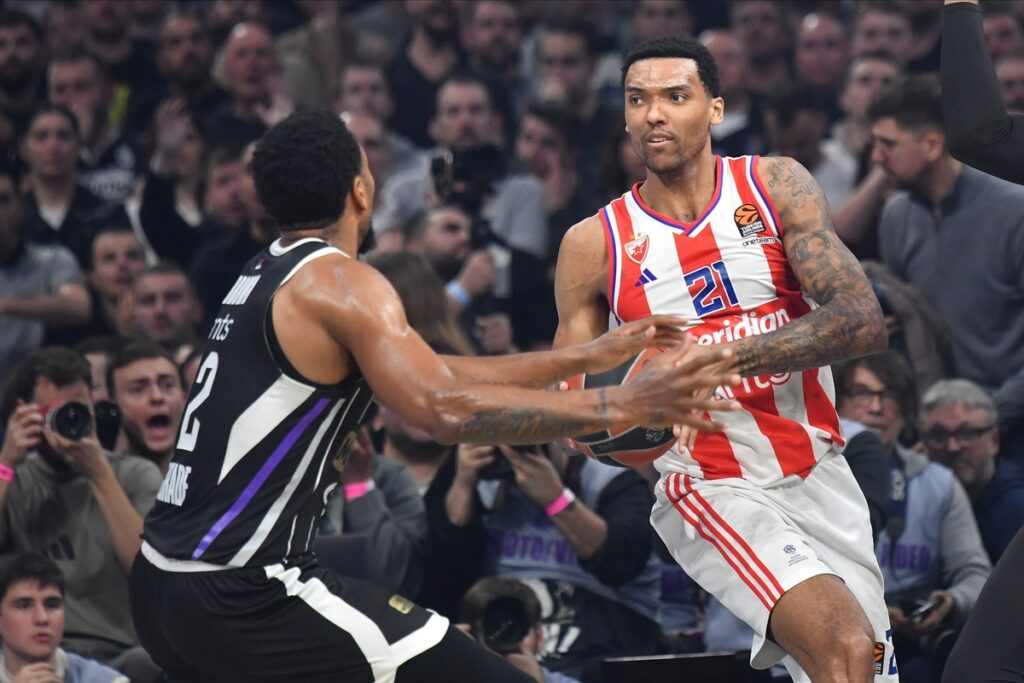 kosarkas Crvene zvezde na utakmici Evrolige protiv Parizana u hali Beogradska arena, Beograd 31.01.2025. godine Foto: Marko Metlas Kosarka, Crvena zvezda, Evroliga, Partizan