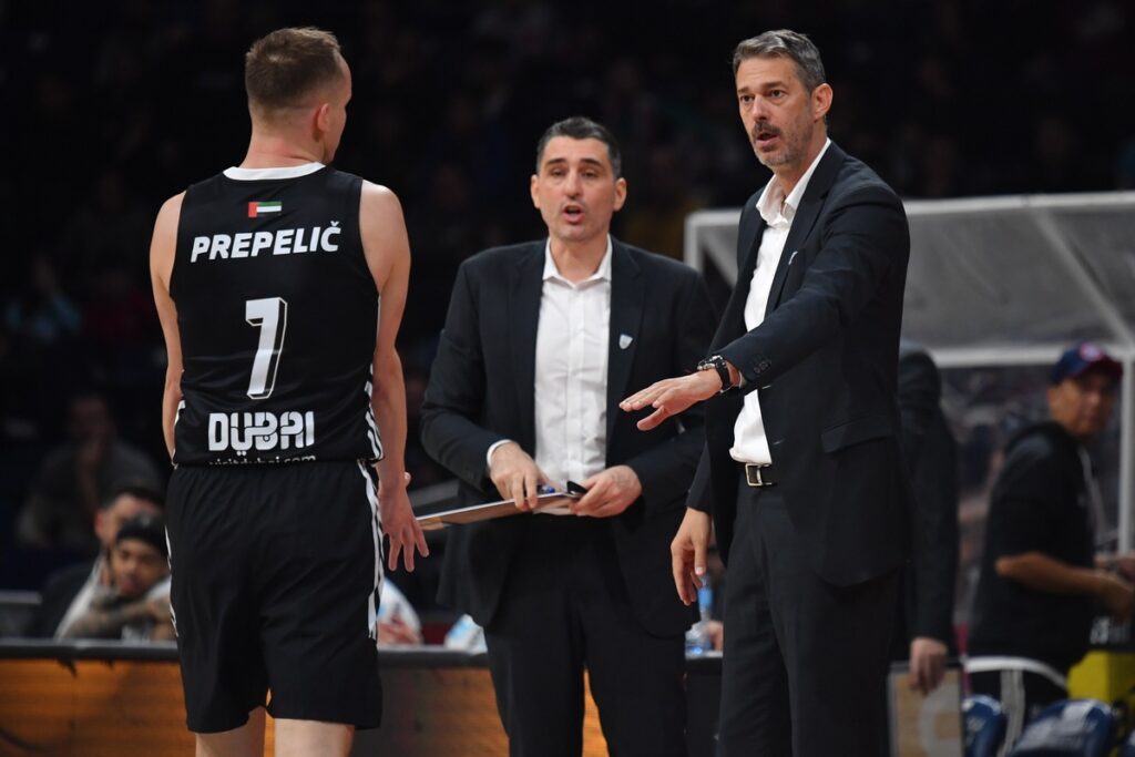 kosarkas Crvene zvezde na utakmici Jadranske ABA lige protiv Dubaija u hali Beogradska arena, Beograd 12.01.2025. godine Foto: Marko Metlas Kosarka, Crvena zvezda, Jadranska ABA liga, Dubai