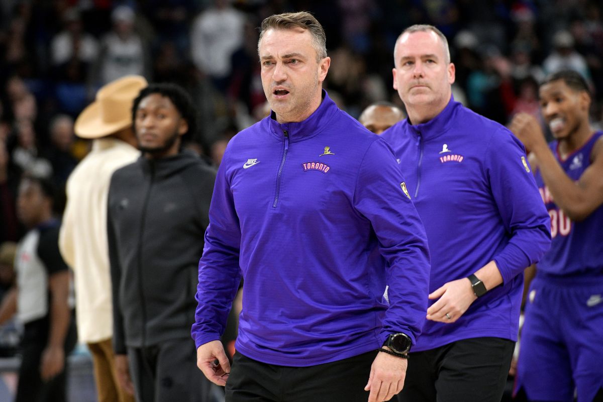 Toronto Raptors head coach Darko Rajakovic, center, walks off of the court after being ejected in the first half of an NBA basketball game against the Memphis Grizzlies, Thursday, Dec. 26, 2024, in Memphis, Tenn. (AP Photo/Brandon Dill)