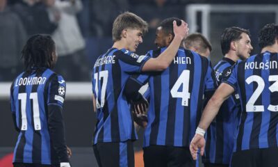 Atalanta's Charles De Ketelaere, second from let, celebrates with teammates after scoring during the Champions League opening phase soccer match between Atalanta and Sturm Graz at the Gewiss Stadium in Bergamo, Italy, Tuesday, Jan. 21 , 2025. (Stefano Nicoli/LaPresse via AP)