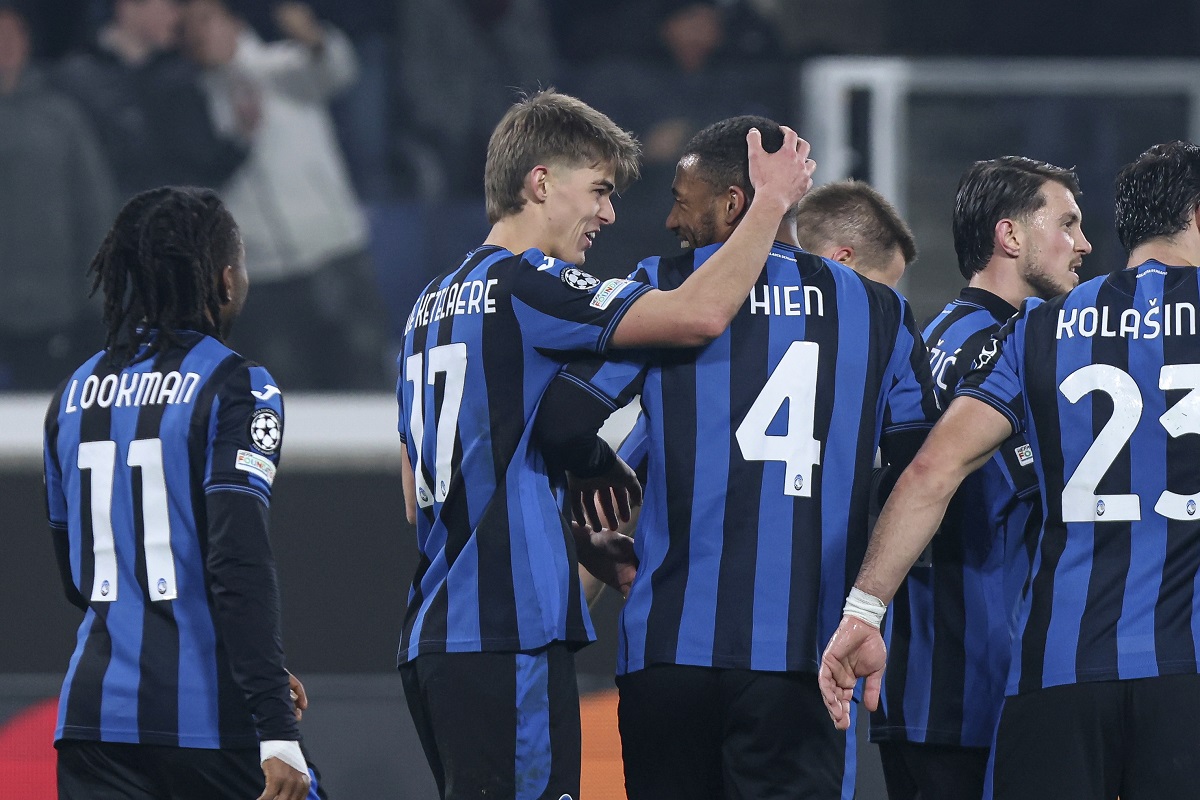 Atalanta's Charles De Ketelaere, second from let, celebrates with teammates after scoring during the Champions League opening phase soccer match between Atalanta and Sturm Graz at the Gewiss Stadium in Bergamo, Italy, Tuesday, Jan. 21 , 2025. (Stefano Nicoli/LaPresse via AP)