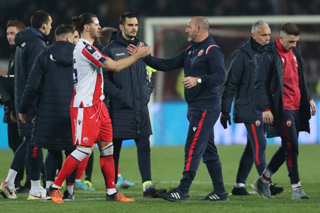 ALEKSANDAR DRAGOVIC i DEJAN STANKOVIC trener fudbalera Crvene zvezde na utakmici Superlige Prvenstva Srbije protiv Partizana na stadionu Rajka Mitica, Beograd, 16.04.2022. godine Foto: Marko Metlas Fudbal, Crvena zvezda, Superliga Prvenstvo Srbije, Partizan