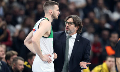 TOMAS DIMSA i ANDREA TRINCHIERI Andrea Trinkieri bivsi trener kosarkasa Partizana na utakmici Evrolige protiv Zalgirisa Kaunas u hali Stark Beogradska arena, Beograd 26.01.2024. godine Foto: Marko Metlas Kosarka, Partizan, Evroliga, Zalgiris Kaunas