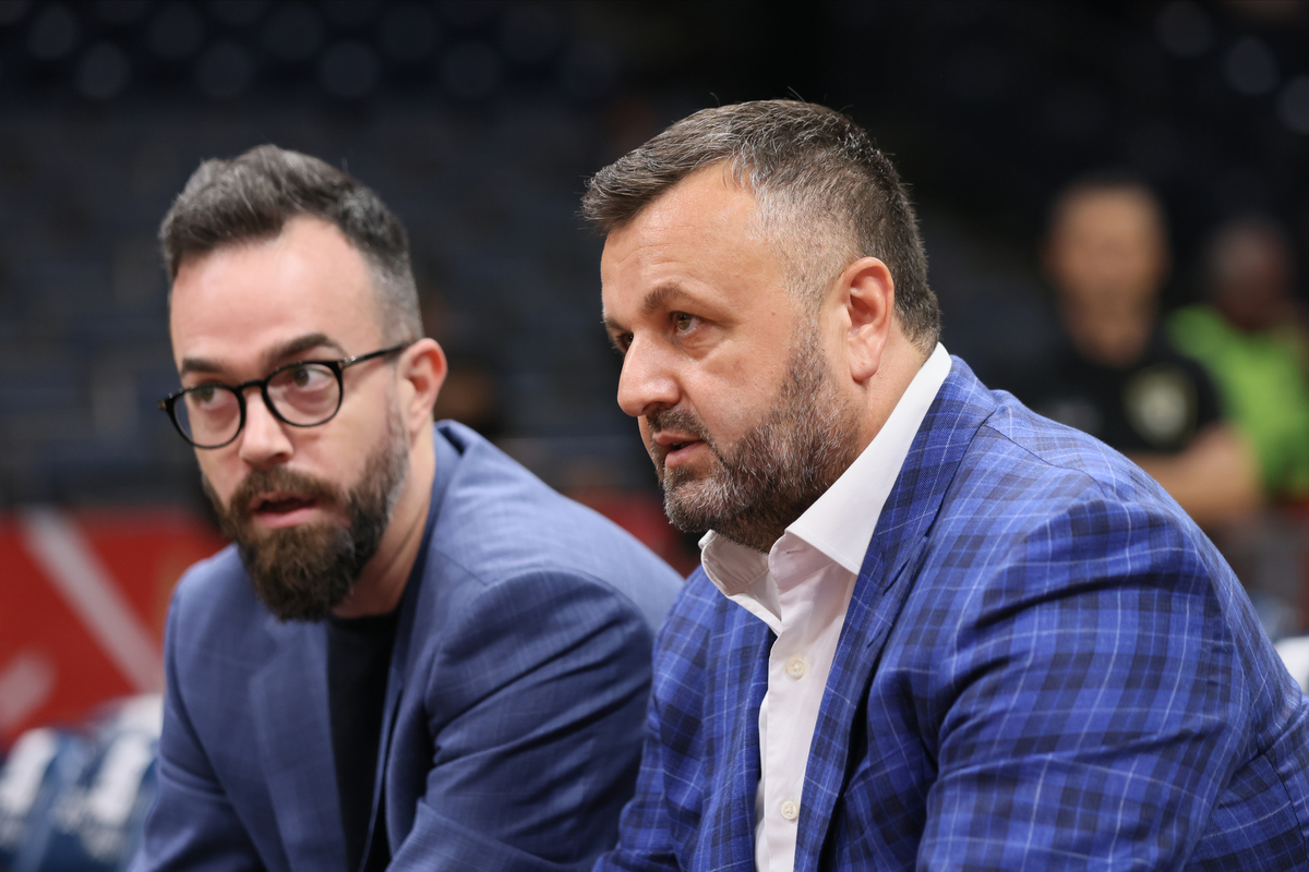 ZELJKO DRCELIC predsednik kosarkasa Crvene zvezde na utakmici Jadranske ABA lige protiv Mornara Bar u hali Stark Beogradska arena, Beograd 28.09.2024. godine Foto: Marko Metlas Kosarka, Crvena zvezda, Jadranska ABA liga, Mornar Bar