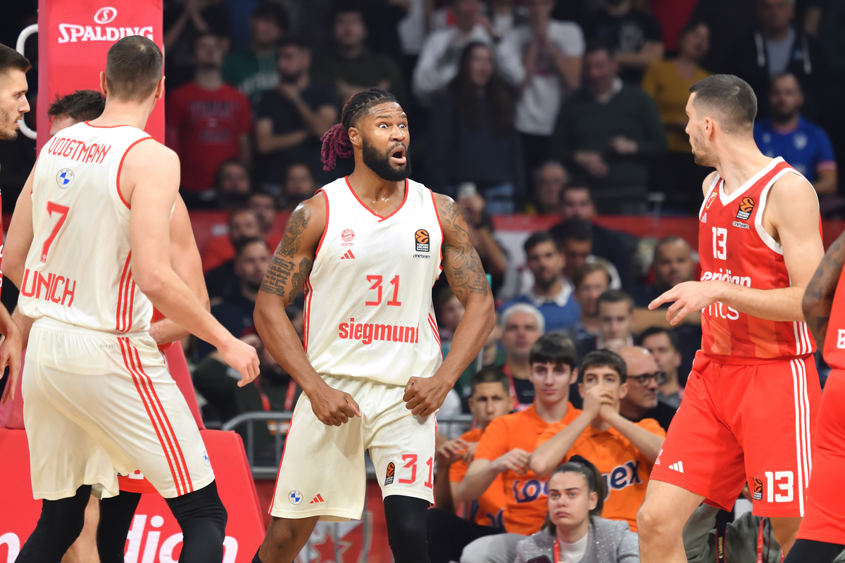 DEVIN BOOKER Devin Buker kosarkas Bajerna Minhen na utakmici Evrolige protiv Crvene zvezde u hali Beogradska arena, Beograd 29.11.2024. godine Foto: Marko Metlas Kosarka, Crvena zvezda, Evroliga, Bajern Minhen