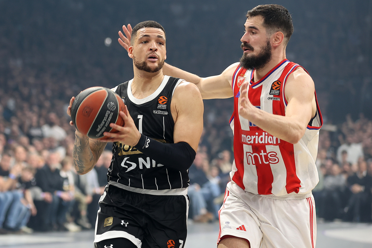 GABRIEL IFFE LUNDBERG Gabriel Ife Lundberg kosarkas Partizana na utakmici Evrolige protiv NIKOLA KALINIC iz Crvene Zvezde u hali Beogradska Arena, Beograd 31.01.2025. godine Foto: Ivica Veselinov / MN PRESS KOSARKA, BASKETBALL, EVROLIGA, EUROLEAGUE, PARTIZAN, CRVENA ZVEZDA