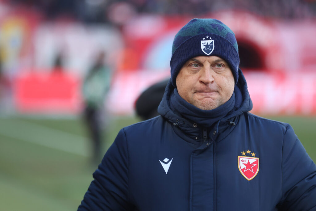 VLADAN MILOJEVIC trener fudbalera Crvene Zvezde na utakmici Mocart Superlige protiv Radnickog na stadionu Rajko Mitic, Beograd 08.02.2025. godine Foto: Ivica Veselinov / MN PRESS
 FUDBAL, FOOTBALL, MOZZART SUPERLIGA, CRVENA ZVEZDA, RED STAR, NATIONAL CHAMPIONSHIP, PRVENSTVO SRBIJE, RADNICKI KRAGUJEVAC