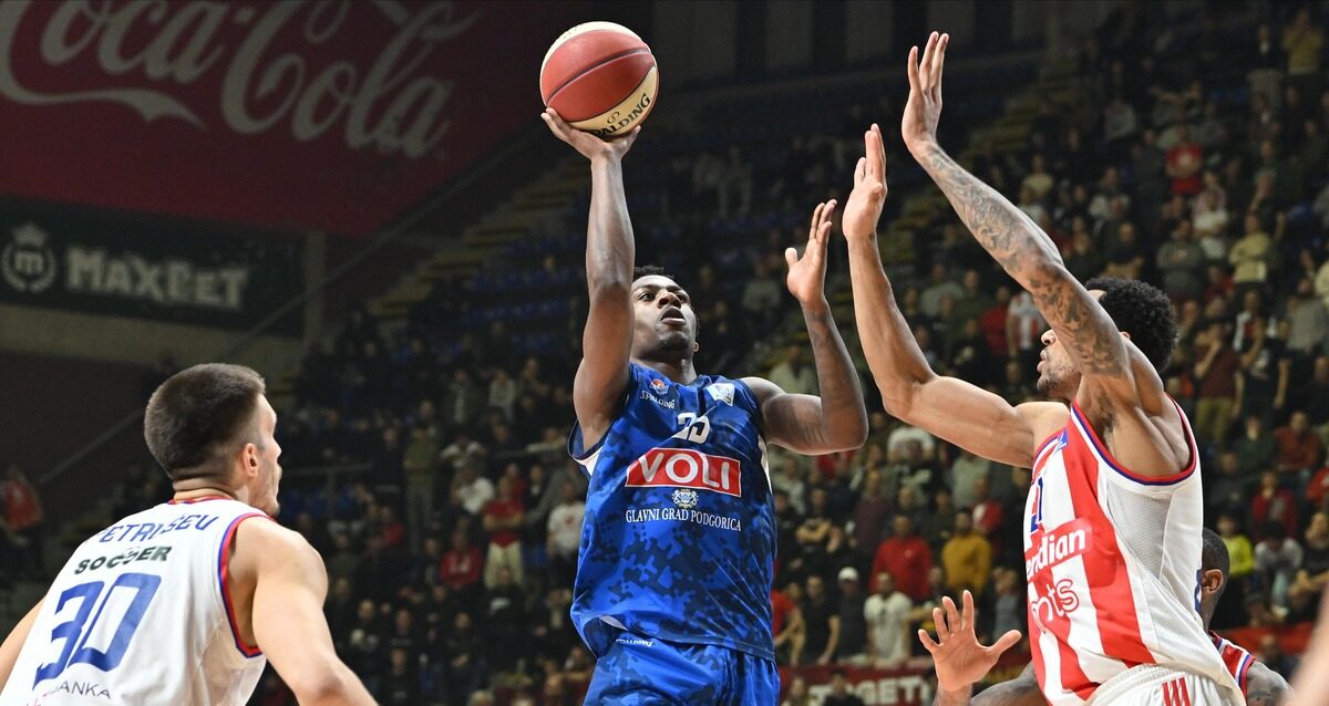 kosarkas Budućnosti na utakmici Jadranske ABA lige protiv Crvene zvezde u hali Aleksandar Nikolic Pionir, Beograd 10.02.2025. godine Foto: Marko Metlas Kosarka, Crvena zvezda, Jadranska ABA liga, Buducnost Podgorica