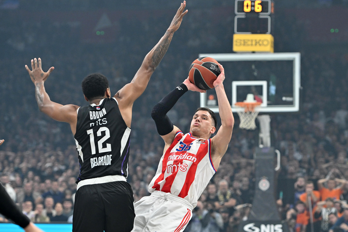 kosarkas Crvene zvezde na utakmici Evrolige protiv Parizana u hali Beogradska arena, Beograd 31.01.2025. godine Foto: Marko Metlas Kosarka, Crvena zvezda, Evroliga, Partizan