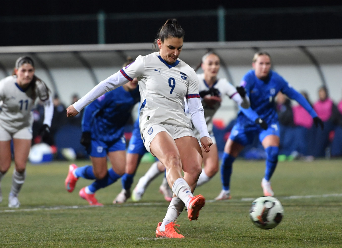 JOVANA DAMNJANOVIC, fudbalerka Srbije, na utakmici Lige nacija protiv Finske, u SC FSS. Stara Pazova, 21.02.2025. foto: Marko Metlas Fudbal, UEFA Liga nacija, Srbija, Zene