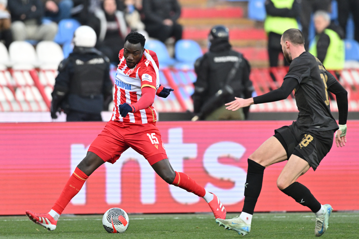 SILAS KATOMPA fudbaler Crvene zvezde na utakmici Superlige Prvenstva Srbije protiv Partizana na stadionu Rajka Mitica, Beograd, 22.02.2024. godine Foto: Marko Metlas Fudbal, Crvena zvezda, Superliga Prvenstvo Srbije, Partizan