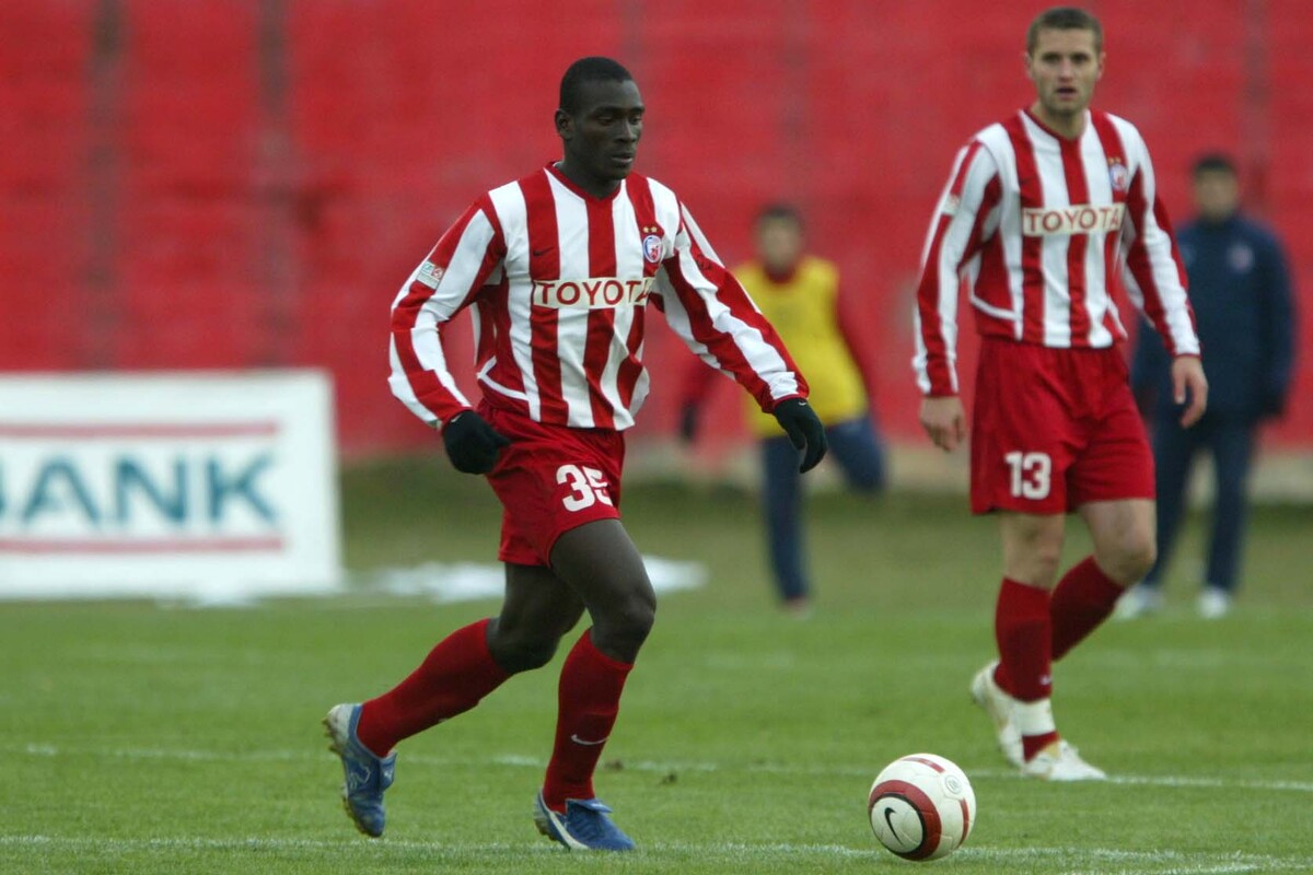 Segundo Kastiljo Segundo Castillo fudbaler Crvene zvezde na utakmici prvenstva Srbije protiv Vozdovca na stadionu Vozdovca 04.11.2006. godine Foto: Marko Metlas