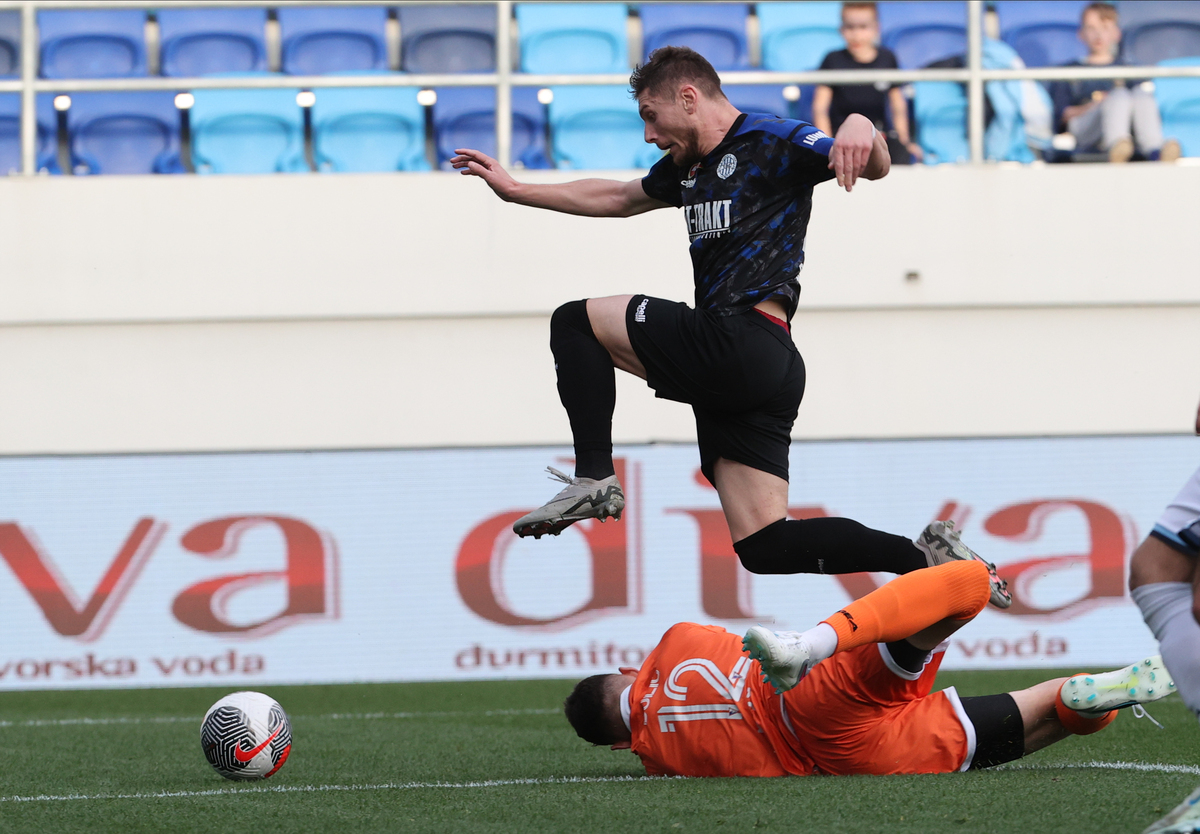 fudbaler TSC Backa Topola na utakmici Kupa Srbije protiv Spartaka Subotica na stadionu TSC arena, Backa Topola 12.03.2025. godine Foto: MN PRESS Fudbal, TSC Backa Topola, Kup Srbije, Spartak Subotica