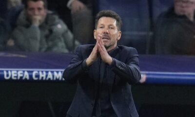 Atletico Madrid's head coach Diego Simeone gestures during the Champions League round of 16 first leg soccer match between Real Madrid and Atletico Madrid at the Bernebeu stadium in Madrid, Spain, Tuesday, March 4, 2025. (AP Photo/Manu Fernandez)