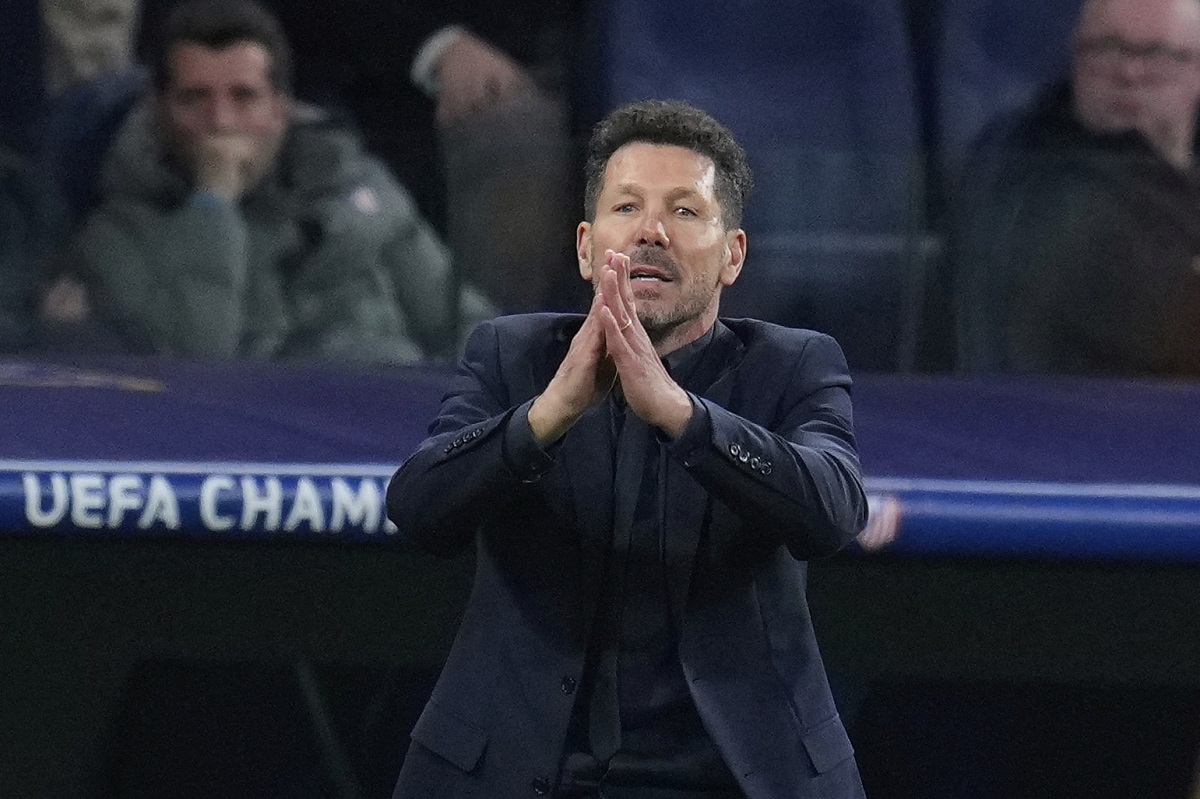 Atletico Madrid's head coach Diego Simeone gestures during the Champions League round of 16 first leg soccer match between Real Madrid and Atletico Madrid at the Bernebeu stadium in Madrid, Spain, Tuesday, March 4, 2025. (AP Photo/Manu Fernandez)