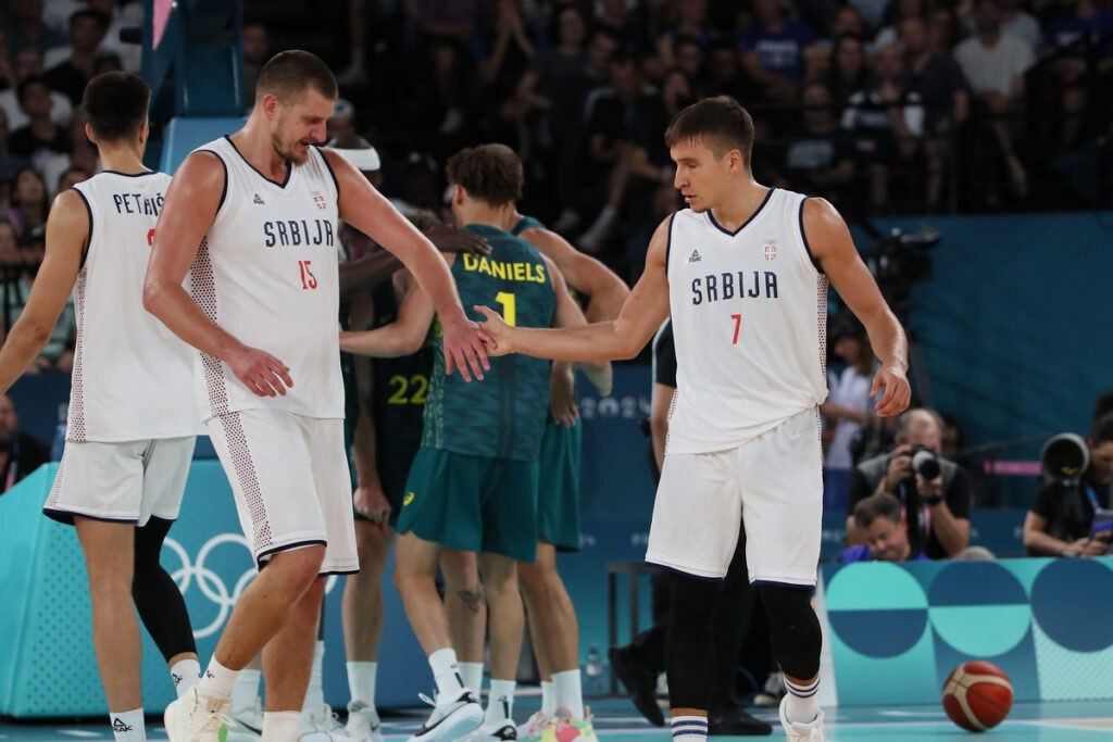 NIKOLA JOKIC i BOGDAN BOGDANOVIC kosarkasi Srbije, XXXIII LETNJE OLIMPIJSKE IGRE, PARIZ 2024 - XXXIII SUMMER OLYMPIC GAMES, SERBIA-AUSTRALIA BASKETBALL, PARIS 2024 - Pariz 06.08.2024. godine Foto: Ivica Veselinov / MN Press OKS, XXXIII LETNJE OLIMPIJSKE IGRE, PARIZ 2024, XXXIII SUMMER OLYMPIC GAMES, PARIS 2024