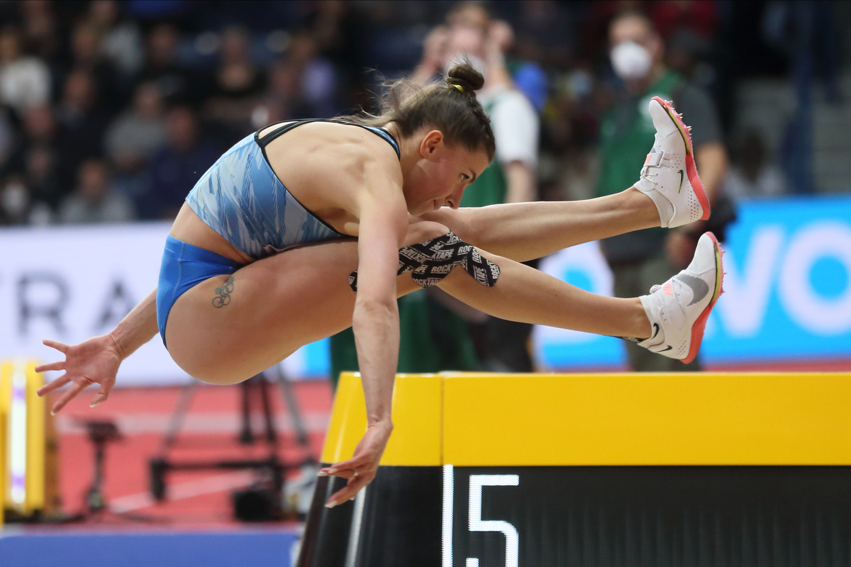 MARYNA BEKH ROMANCHUK Marina Bek Romancuk iz Ukrajine skok u dalj atletika IAAF Svetsko dvoransko prvenstvo u Stark Beogradskoj areni, Beograd 20.03.2022. godine Foto: Marko Metlas Atletika, Srbija, IAAF Svetsko dvoransko prvenstvo
