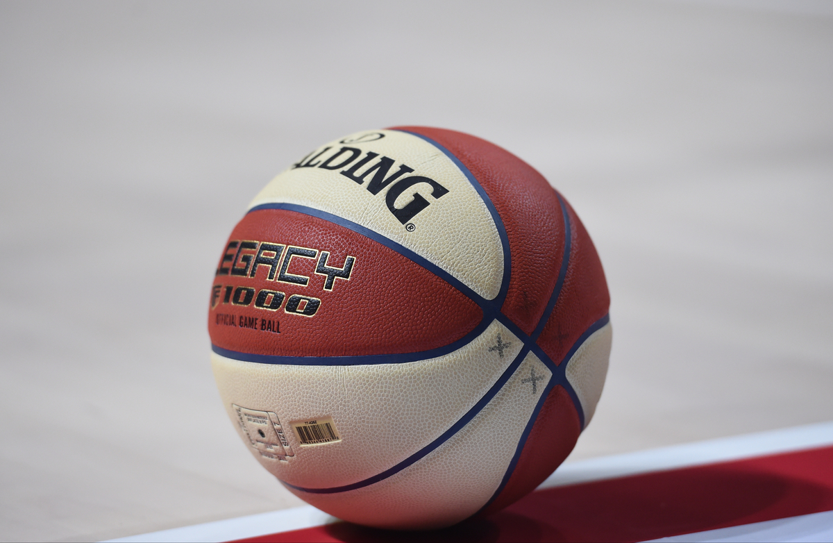 Lopta Spalding, na utakmici ABA lige Crvena zvezda - MZT, u hali Aleksandar Nikolic. Beograd, 01.10.2022. foto: Nebojsa Parausic Kosarka, ABA liga, Crvena zvezda, MZT Skopje, Ilustracija