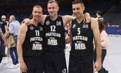 UROS TRIPKOVIC, NOVICA VELICKOVIC, MILENKO TEPIC kosarkasi veterana Partizana na utakmici protiv Valensije u hali Stark Beogradska arena, Beograd 12.04.2024. godine Foto: Marko Metlas Kosarka, Partizan, Veterani, Valensija