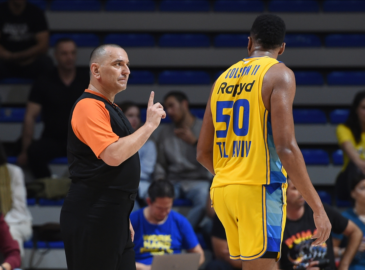 ILIJA BELOSEVIC, sudija na utakmici plejofa Evrolige, Makabi - Panatinaikos, u hali Aleksandar Nikolic. Beograd, 02.05.2024. photo: Nebojsa Parausic Kosarka, Euroleague, Makabi, Panatinaikos, Radost