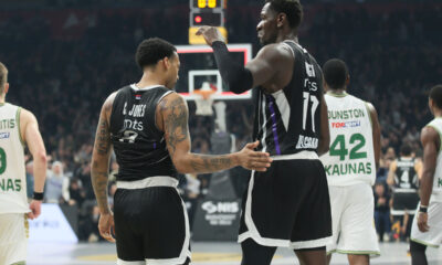 ISAAC BONGA Ajzak Bonga i CARLIK JONES Karlik Dzons kosarkasi Partizana na utakmici Evrolige protiv Zalgirisa u hali Beogradska Arena, Beograd 03.12.2024. godine Foto: Ivica Veselinov / MN PRESS KOSARKA, BASKETBALL, EVROLIGA, EUROLEAGUE, PARTIZAN, ZALGIRIS
