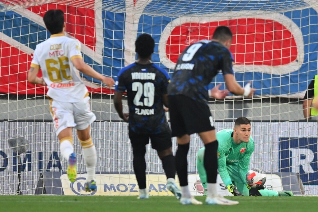 fudbaler Crvene zvezde na utakmici Superlige Prvenstva Srbije protiv TSC Backa Topola na stadionu TSC arena, Backa Topola 03.05.2025. godine Foto: Marko Metlas Fudbal, TSC Backa Topola, Crvena zvezda, Superliga, Prvenstvo Srbije