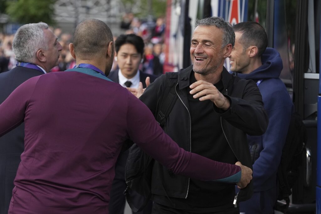 PSG's head coach Luis Enrique arrives for the Champions League semifinal, second leg soccer match between Paris Saint-Germain and Arsenal at the Parc des Princes in Paris, Wednesday, May 7, 2025. (AP Photo/Thibault Camus)