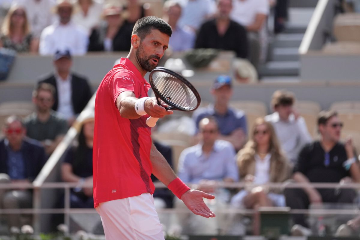 French Open Tennis Serbia's Novak Djokovic reacts as he plays against Britain's Cameron Norrie during their fourth round match of the French Tennis Open at the Roland-Garros stadium in Paris, Monday, June 2, 2025. (AP Photo/Thibault Camus)