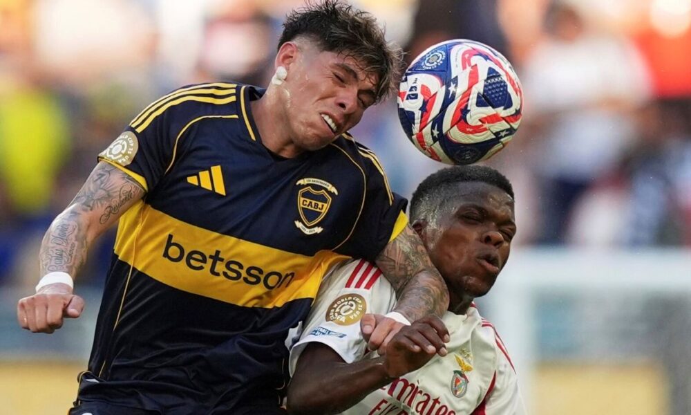 Benfica's Florentino Luis, right, and Boca Juniors' Carlos Palacios go for a header during the Club World Cup group C soccer match between Boca Juniors and Benfica in Miami Gardens, Fla., Monday, June 16, 2025. (AP Photo/Rebecca Blackwell)