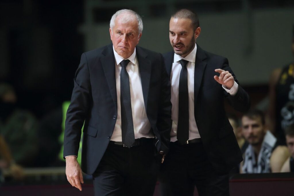 ZELIMIR OBRADOVIC ZELJKO trener i BOGDAN KARAICIC pomocni trener kosarkasa Partizana na utakmici Jadranske ABA lige protiv Krke Novo Mesto u hali Aleksandar Nikolic Pionir, Beograd 23.10.2021. godine Foto: Marko Metlas Kosarka, Partizan, Jadranska ABA liga, Krka Novo Mesto