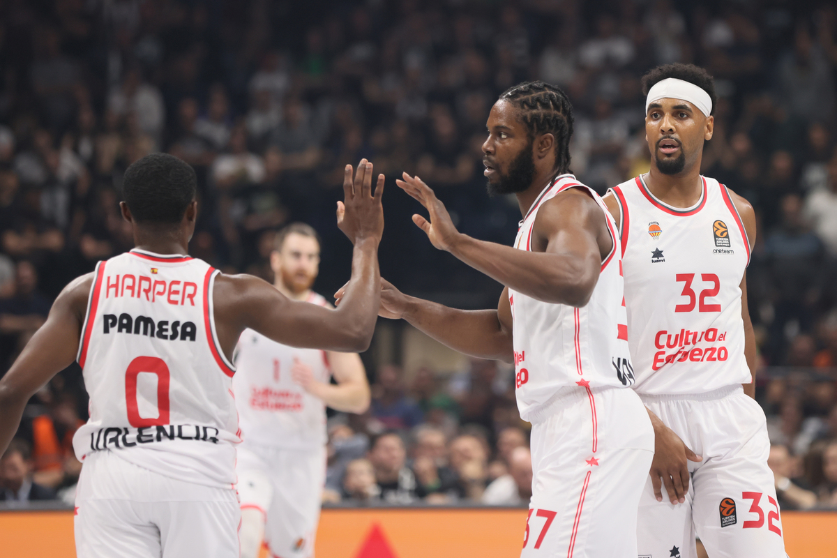 SEMI OJELEYE Semi Odjeleje kosarkas Valensije na utakmici Evrolige protiv Partizana u hali Stark Beogradska arena, Beograd 12.04.2024. godine Foto: Marko Metlas Kosarka, Partizan, Evroliga, Valensija