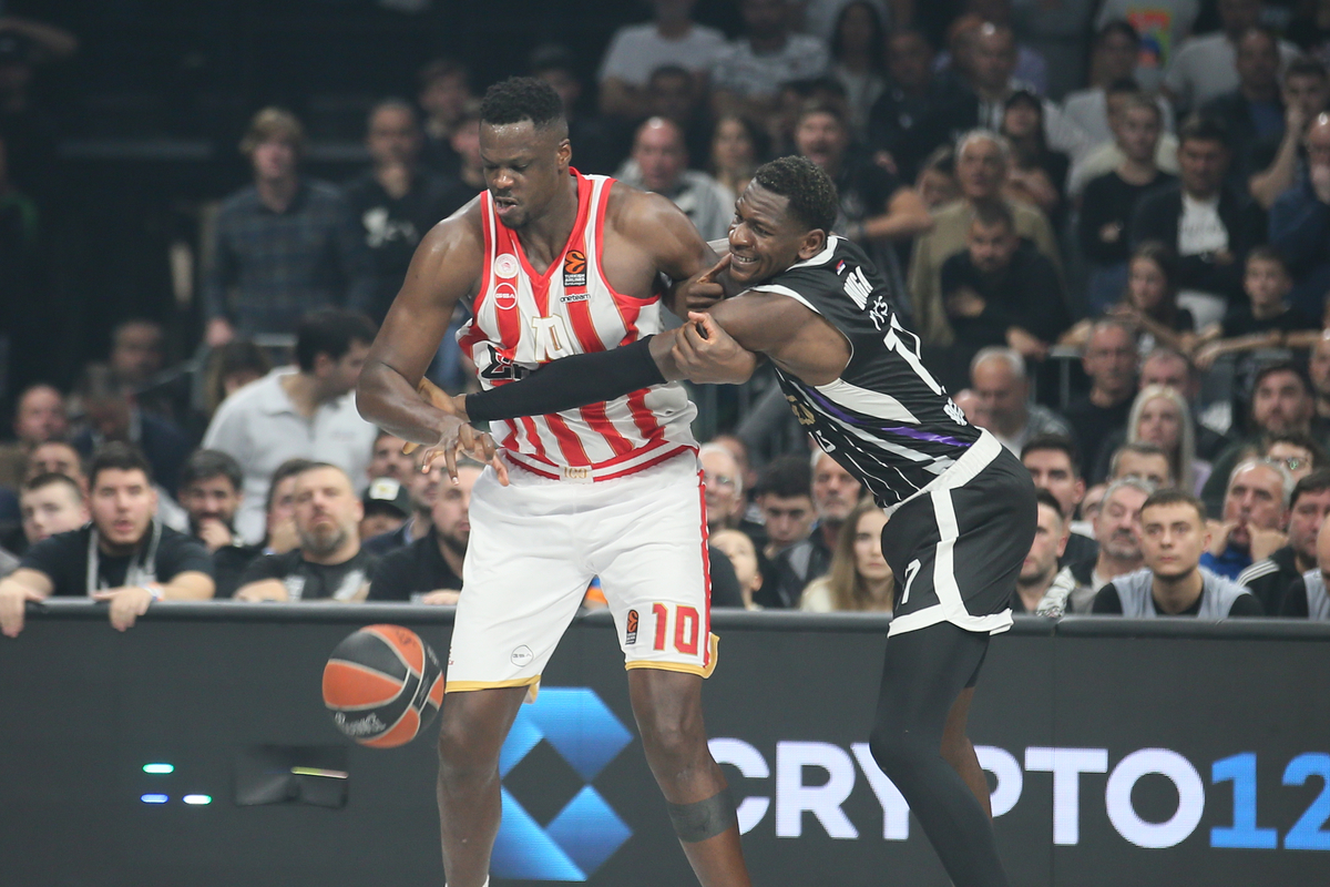 MOUSTAPHA FALL Mustafa Fal kosarkas Olimpijakosa na utakmici Evrolige protiv Partizana u hali Beogradska Arena, Beograd 28.11.2024. godine Foto: Ivica Veselinov / MN PRESS KOSARKA, BASKETBALL, EVROLIGA, EUROLEAGUE, PARTIZAN, OLYMPIACOS, OLIMPIJAKOS