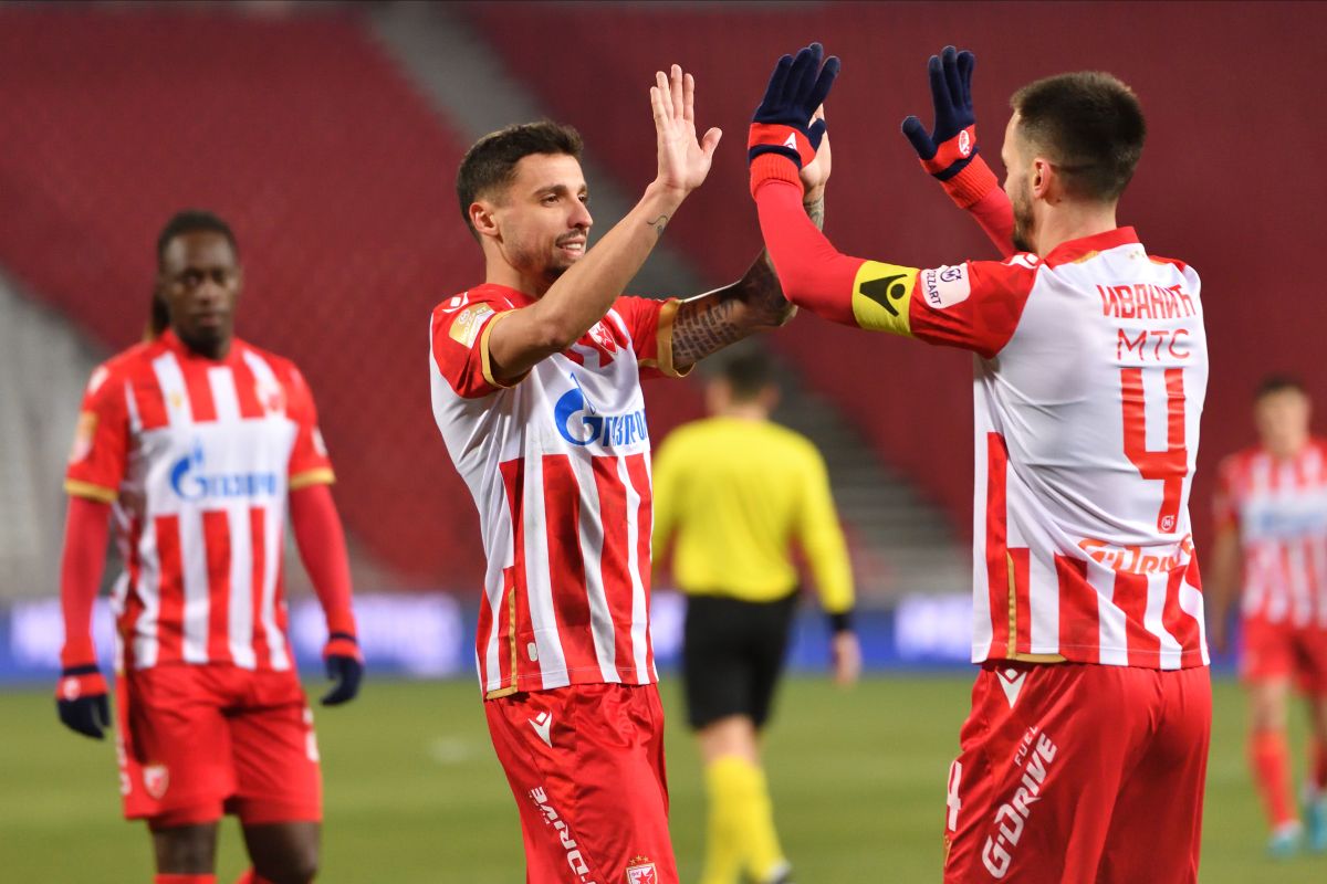 RADE KRUNIC i MIRKO IVANIC fudbaleri Crvene zvezde na utakmici Superlige Prvenstva Srbije protiv Cukarickog na stadionu Rajka Mitica, Beograd, 22.12.2024. godine Foto: Marko Metlas Fudbal, Crvena zvezda, Superliga Prvenstvo Srbije, Cukaricki