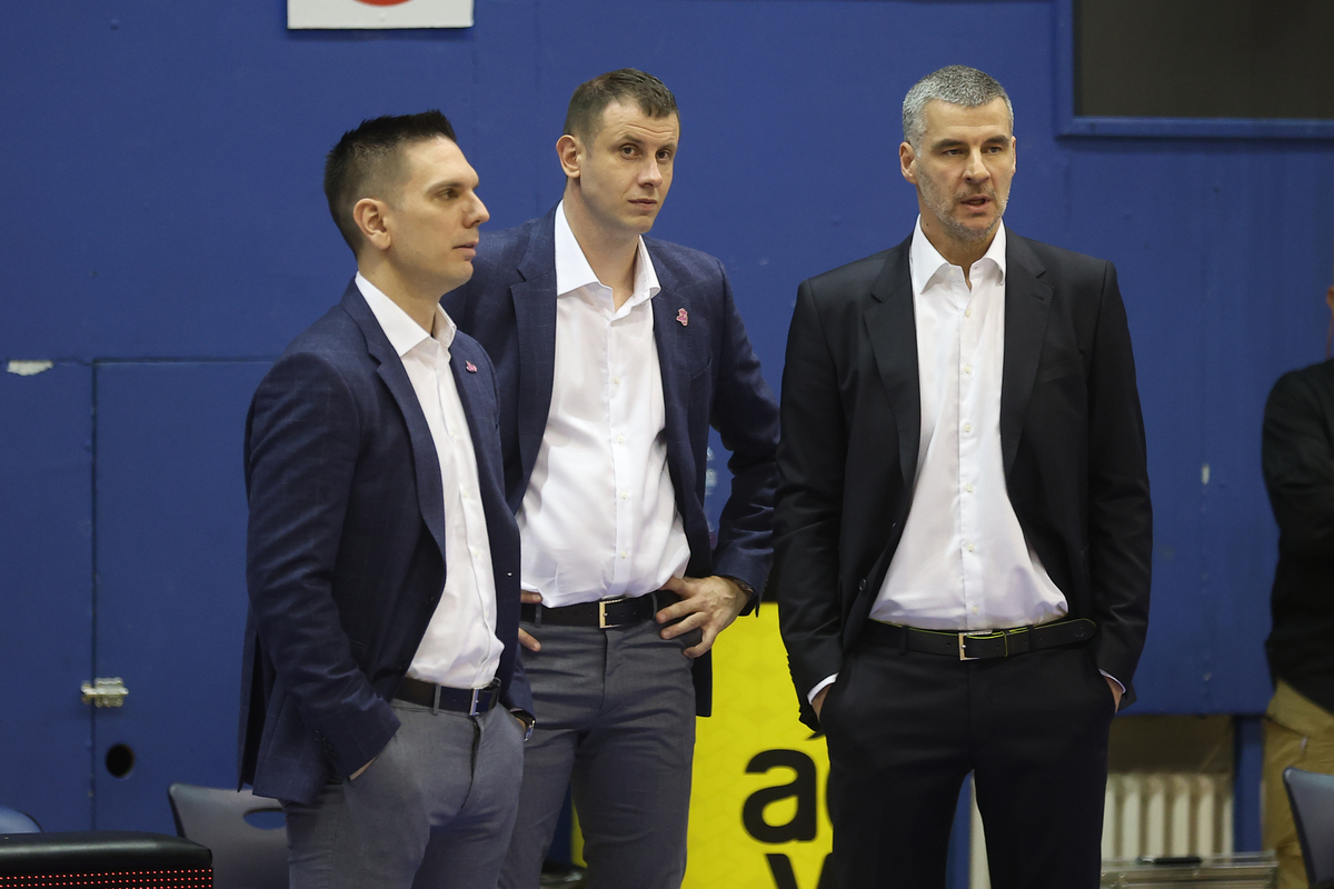 MARKO BARAC trener, NOVICA VELICKOVIC tim menadzer kosarkasa Mega Superbeta na utakmici ABA lige protiv VLADA JOVANOVIC iz Spartaka u hali sportova Ranko Zeravica, Beograd 15.04.2025. godine Foto: Ivica Veselinov / MN PRESS KOSARKA, BASKETBALL, ABA LIGA, ABA LEAGUE, MEGA SUPERBET, KK SPARTAK SUBOTICA