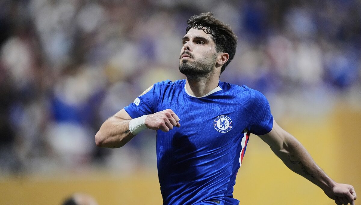 Chelsea's Pedro Neto (7) celebrates after scoring his side's opening goal during the Club World Cup Group D soccer match between Chelsea and Los Angeles FC, Monday, June 16, 2025, in Atlanta. (AP Photo/Mike Stewart)