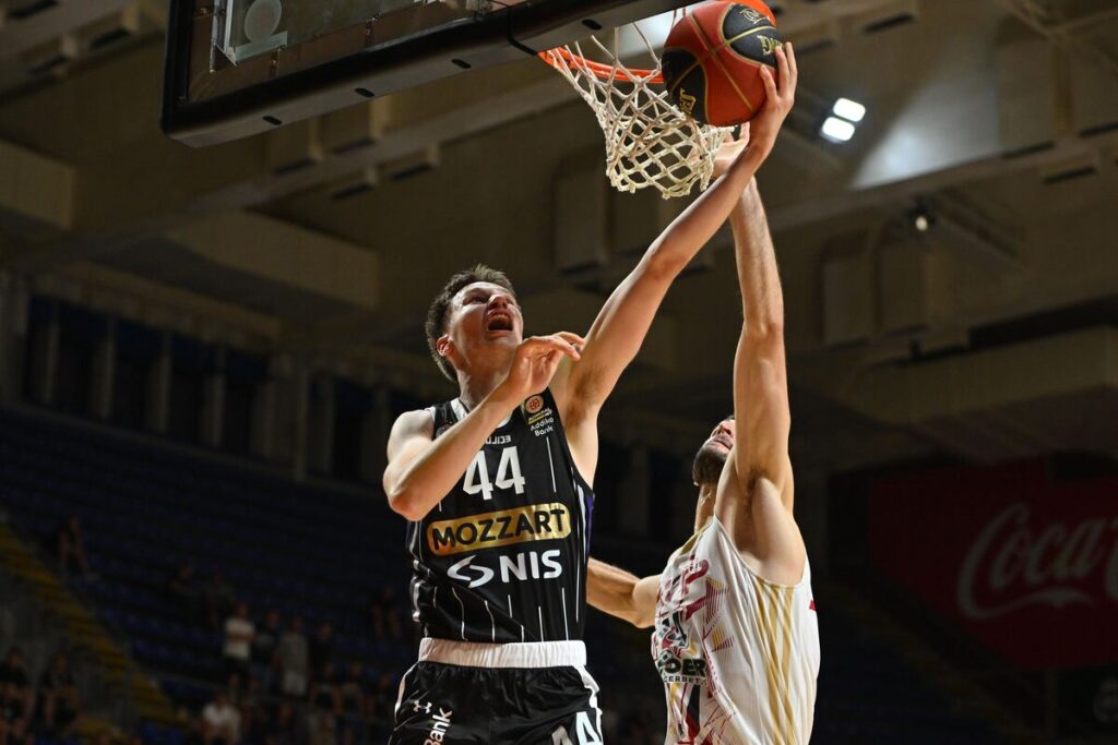 kosarkas Partizana na utakmici Prvenstva Srbije protiv FMP Zeleznika u hali Aleksandar Nikolic Pionir, Beograd 19.06.2025. godine Foto: Marko Metlas Kosarka, Partizan, Prvenstvo Srbije, FMP Zeleznik, Kosarkaska liga Srbije, KLS