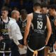 Trener i košarkaši Partizana na utakmici Prvenstva Srbije protiv FMP Zeleznika u hali Aleksandar Nikolic Pionir, Beograd 19.06.2025. godine Foto: Marko Metlas Kosarka, Partizan, Prvenstvo Srbije, FMP Zeleznik, Kosarkaska liga Srbije, KLS