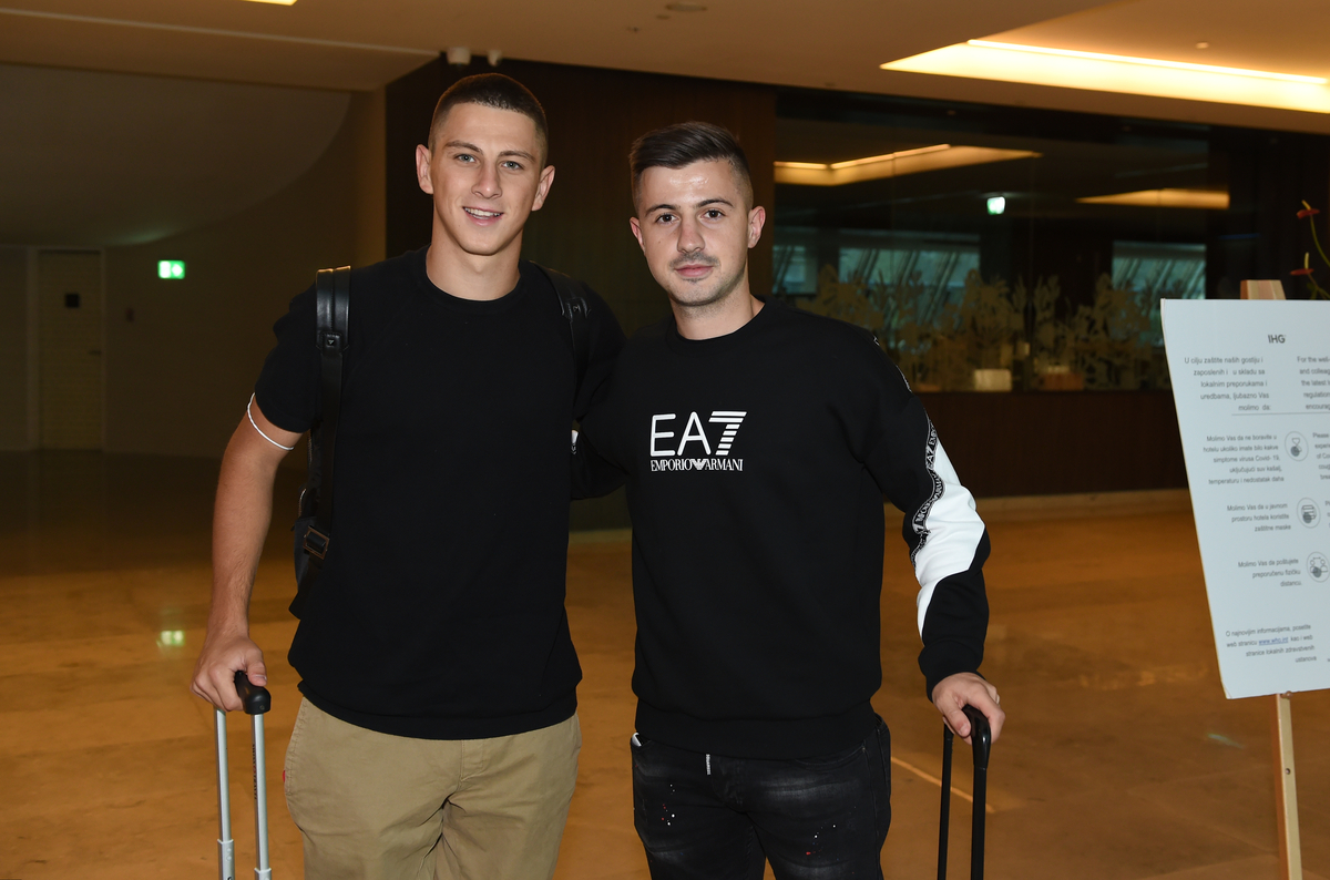 Okupljanje fudbalera Srbije U21, u hotelu Crowne Plaza. ZLATAN SEHOVIC, ARMIN DJERLEK Beograd, 03.10.2021. foto: Nebojsa Parausic Fudbal, Srbija U21, Kraun Plaza