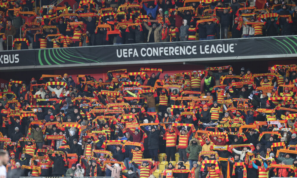 NAVIJACI fudbalera Jagelonije Bjalistok na utakmici Plej ofa UEFA Lige Konferencija protiv TSC Backa Topola na stadionu Jagelonije, Bjalistok 20.02.2025. godine Foto: MN PRESS Fudbal, TSC Backa Topola, UEFA Liga Konferencija, Plej of, Jagelonija Bjalistok