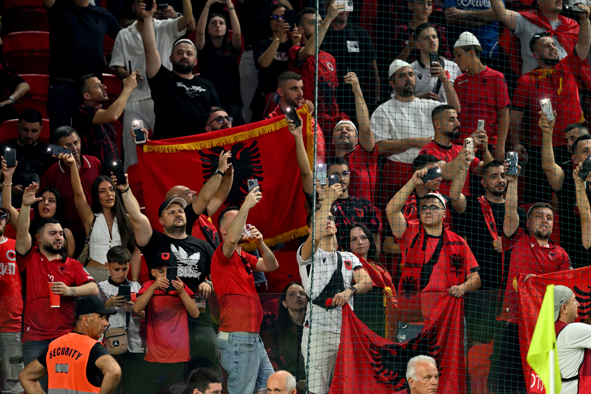NAVIJACI fudbalera reprezentacije Albanije na utakmici kvalifikacija za FIFA Svetsko prvenstvo protiv Srbije stadion Kombetare, Tirana 07.06.2025. godine Foto: Marko Metlas Fudbal, Reprezentacija, Srbija, Albanija, Kvalifikacije za Svetsko prvenstvo